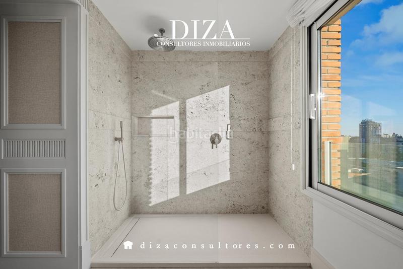 Foto 42fba7b3-935b-4155-bde1-98db5983f0a1. Pis amb aparcament a Cuatro Caminos - Azca Madrid