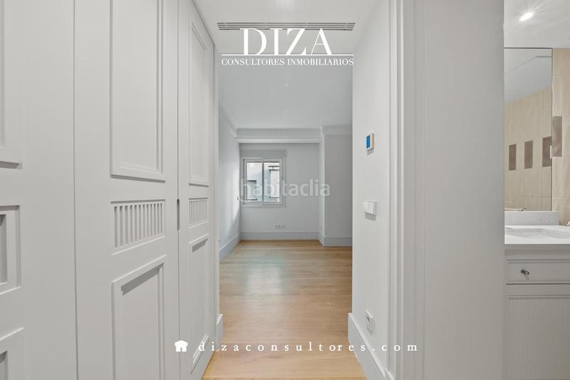 Foto 73cba359-e7aa-4e65-b521-840ac57296b7. Pis amb aparcament a Cuatro Caminos - Azca Madrid