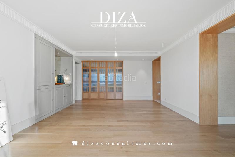 Foto 9be7838b-6521-4e5b-8fe2-e26de38998bb. Pis amb aparcament a Cuatro Caminos - Azca Madrid