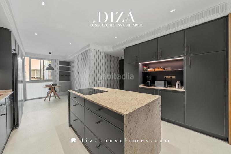 Foto a6de6ab9-3a1d-4d65-add3-0b6dba5bfbab. Pis amb aparcament a Cuatro Caminos - Azca Madrid