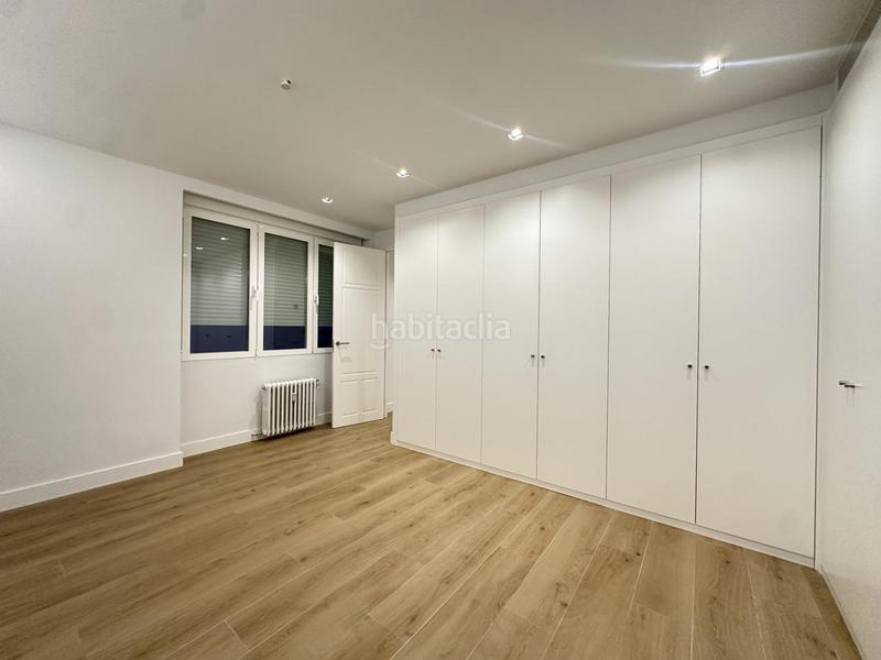 Foto 2feb6246-eb7c-49bc-97fc-42708bd5da8e. Rent flat with heating parking in Almagro Madrid