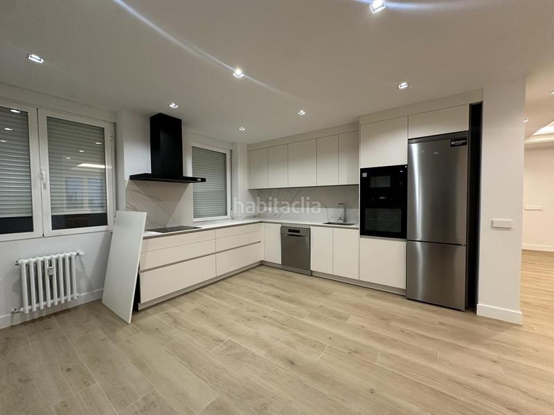 Foto 5d17ca1c-e150-45f1-a029-dae65c710ce4. Rent flat with heating parking in Almagro Madrid