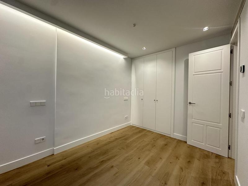 Foto 8cdfc166-e418-4217-ad9f-fe58e82abafd. Rent flat with heating parking in Almagro Madrid