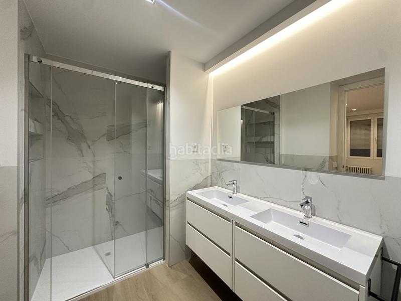 Foto 94bfacc8-da63-4580-aaaa-bdd2bd373bfd. Rent flat with heating parking in Almagro Madrid