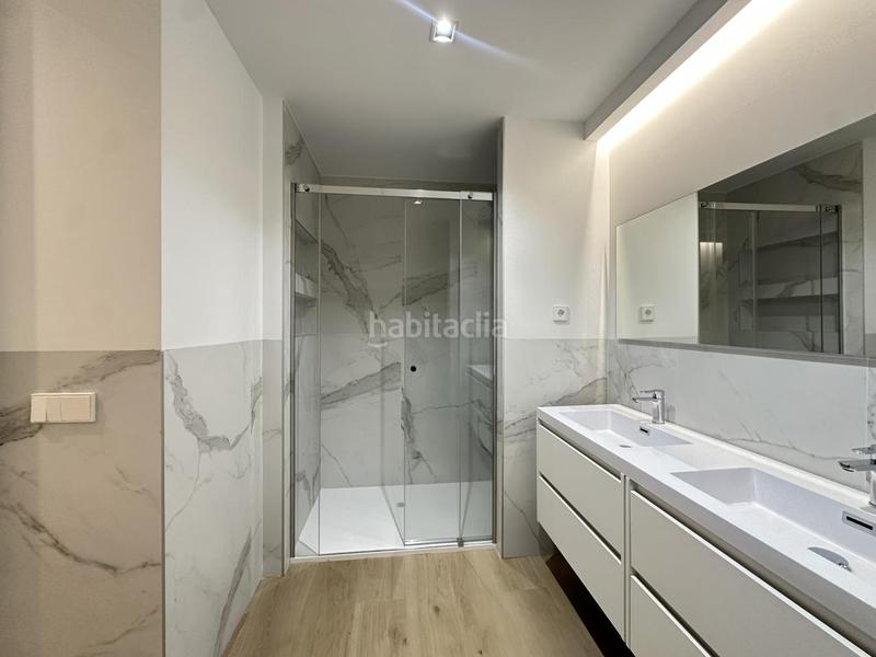 Foto 9f18320e-5e84-44b9-ab4e-daaa15738bae. Rent flat with heating parking in Almagro Madrid