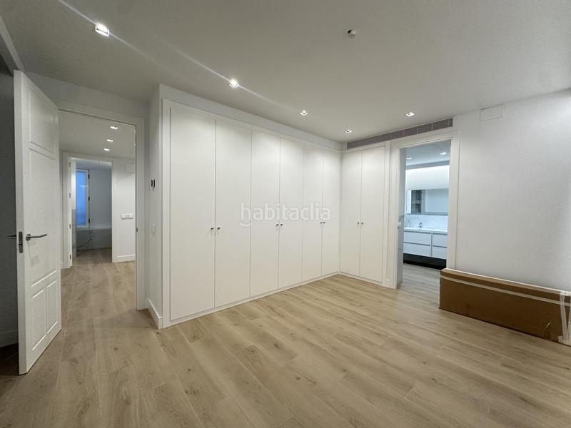 Foto ebf7e6c7-73fd-4b30-862d-4fbb3679628f. Rent flat with heating parking in Almagro Madrid