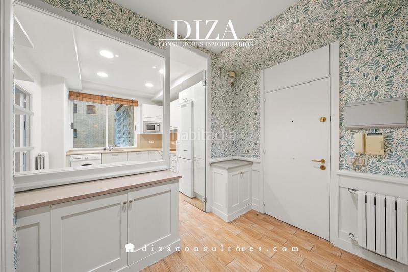 Foto a86986bd-99e3-42e2-8ace-2d659af0245d. Location appartement avec chauffage parking dans Castellana Madrid