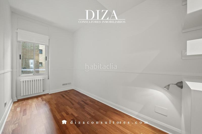 Foto e01bcd5c-d855-4a22-8060-9e71153b7bbe. Location appartement avec chauffage parking dans Castellana Madrid