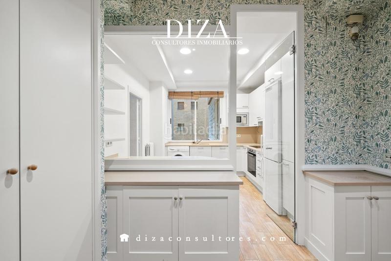 Foto 4b5f7f0f-4573-43d0-819a-2c48f29e8907. Miete etagenwohnung mit heizung parking in Castellana Madrid