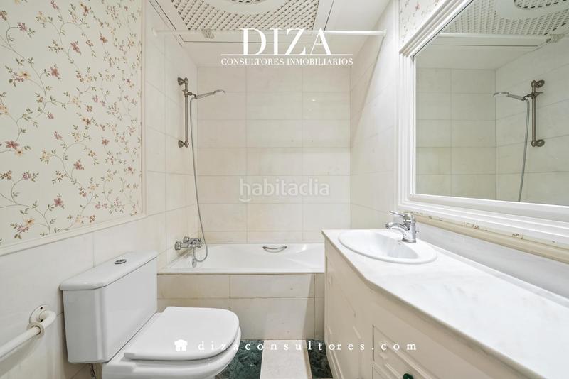 Foto 2ae0585f-f81c-4cc5-bf50-e268ed64ea09. Rent flat with heating parking in Castellana Madrid