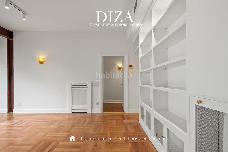 Foto 41ec29ff-e5f8-4414-8a05-989a2b4e7c83. Rent flat with heating parking in Castellana Madrid