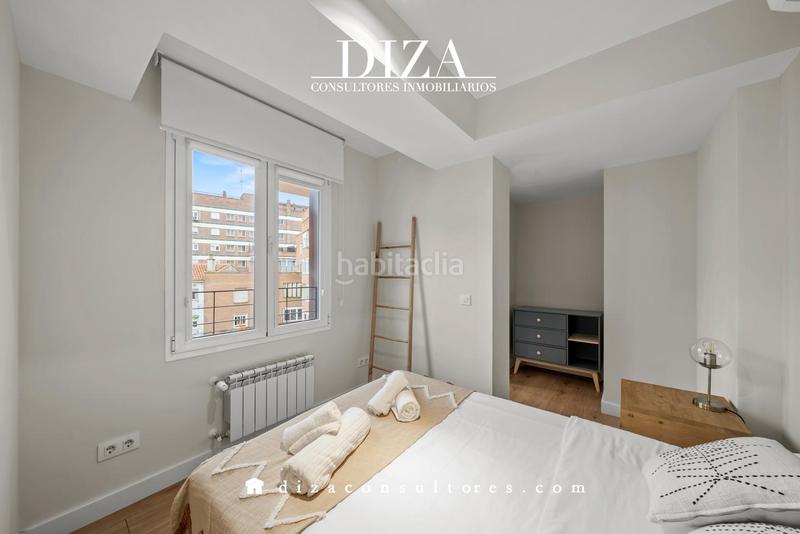 Foto bc9032cb-d72c-4290-a8f4-2ec8be6a86ec. Alquiler piso vivienda reformada de un dormitorio con suministros incluidos en Madrid