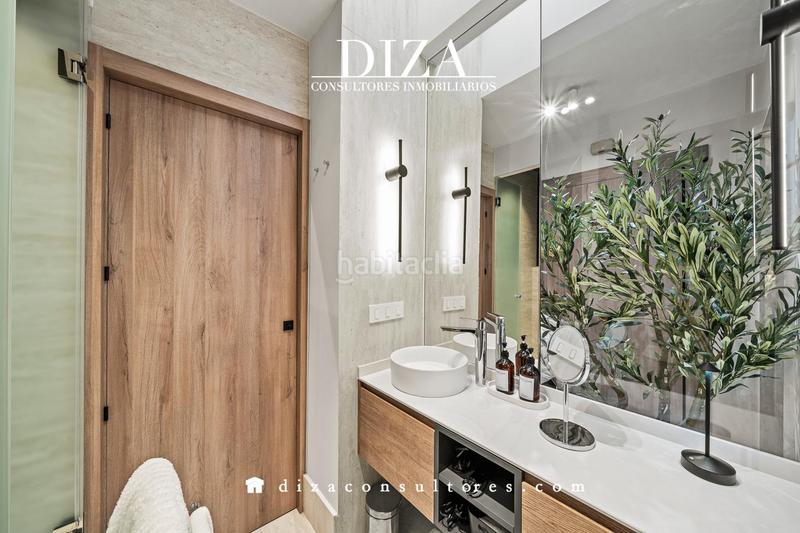 Foto ed311863-293c-4444-95b2-779efdcf6521. Rent ground floor in Cortes-Huertas Madrid