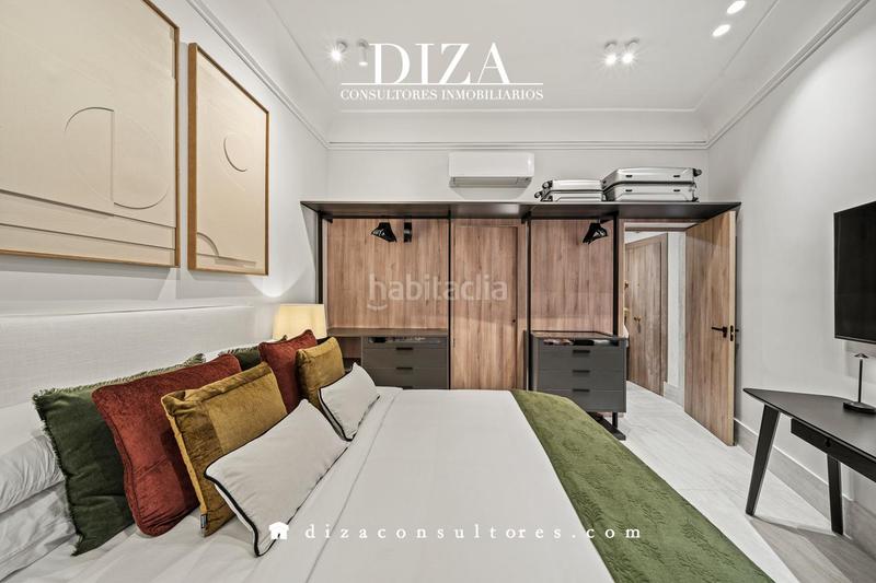 Foto f9d0608a-2860-401f-8266-1bf079c0e942. Rent ground floor in Cortes-Huertas Madrid