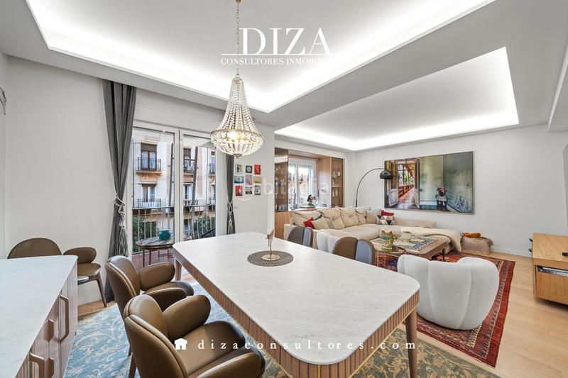 Foto 249d5f7f-bc21-455f-98d7-e4a85e2ea656. Appartement avec parking dans Castellana Madrid