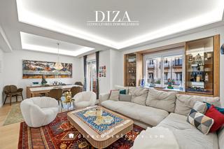 Flat  De lagasca. Terraza luz y garaje en castellana.