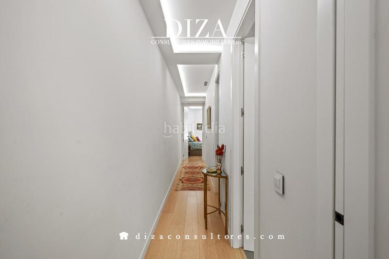 Foto b4b6376d-46fb-47b4-a0ba-3a9e299fccd4. Appartement avec parking dans Castellana Madrid