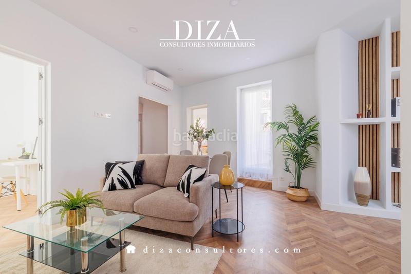 Foto 2cbab4d8-1ab8-4e12-ad72-67434b9bfb2a. Dachwohnung mit heizung in Cortes-Huertas Madrid