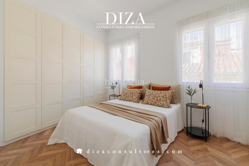 Foto a1506f5e-bbdc-4aa7-bb38-5624c5e911b6. Dachwohnung mit heizung in Cortes-Huertas Madrid