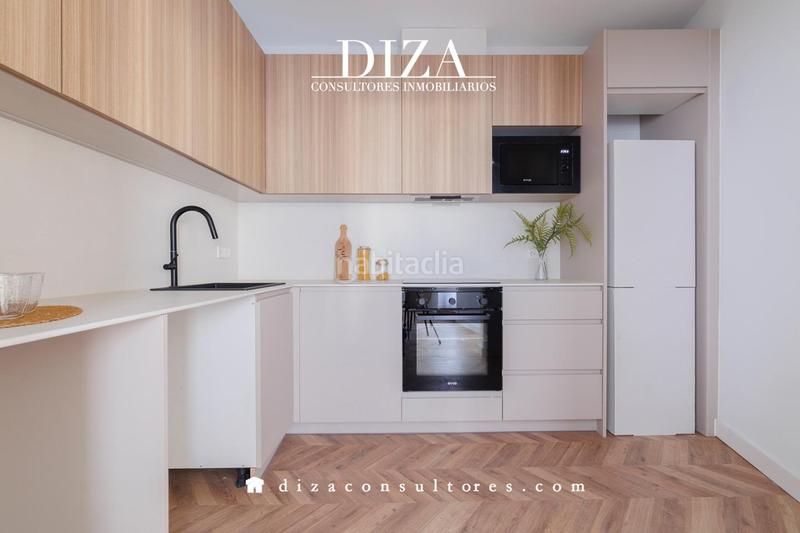 Foto dc34f62b-c8a2-4332-b450-5dc592c6b09f. Dachwohnung mit heizung in Cortes-Huertas Madrid