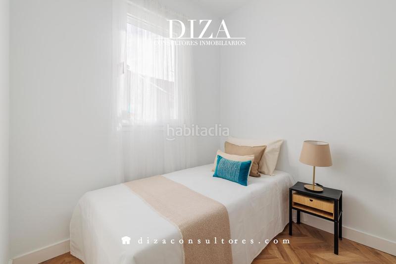 Foto dcdb12b6-27b9-47be-968a-80a286437c7d. Dachwohnung mit heizung in Cortes-Huertas Madrid