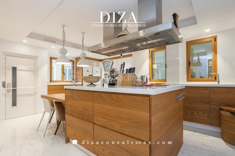 Foto d0692e3f-a4aa-4fe4-ae89-ad05abe04360. Pis amb calefacció aparcament a Castellana Madrid