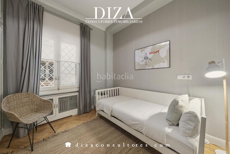 Foto dfbd2613-a2a0-4e5f-8008-c7fbe1a2009d. Alquiler piso lujo reformado en pintor rosales en Madrid