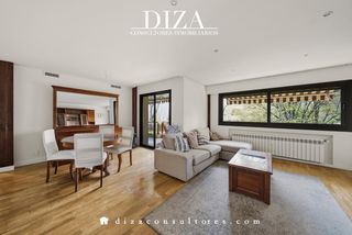 Location Appartement  De julio palacios. Vivienda con terraza en fuencarral