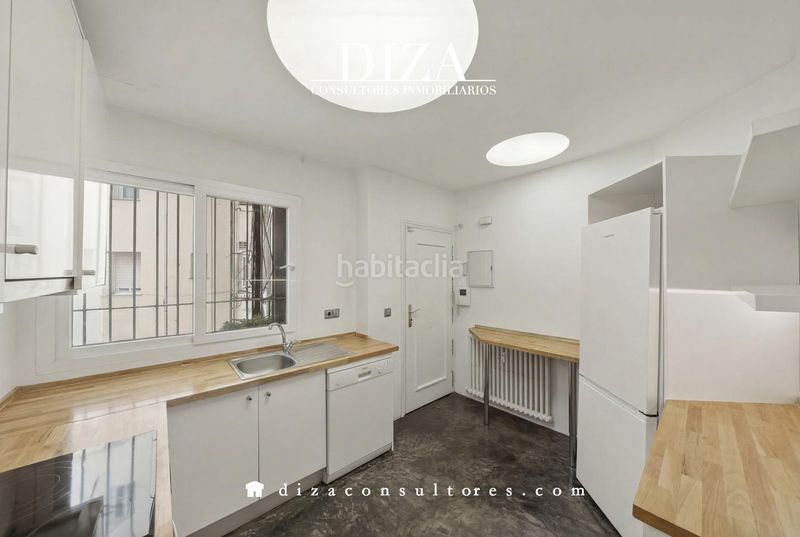 Foto 42fad310-9a55-49fb-8993-da3b7f59c49d. Pis amb aparcament a Vallehermoso Madrid