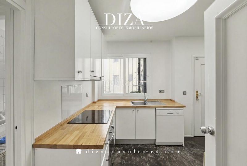 Foto d08cba72-2e6d-4755-98b3-dd575fc015c7. Pis amb aparcament a Vallehermoso Madrid