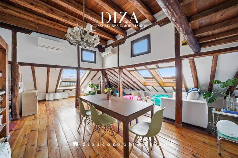 Foto 66ada03b-3a03-47ae-bfd6-3f48f5271821. Ático atico con mucha luz en justicia en Justicia-Chueca Madrid