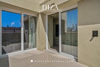 Rent Penthouse  De la primavera. Ático con terraza en el centro