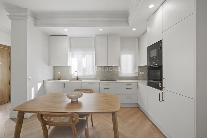 Foto a4c3ec85-7acf-4f66-80a9-e8e03ee66c9c. Pis amb calefacció a Lista Madrid