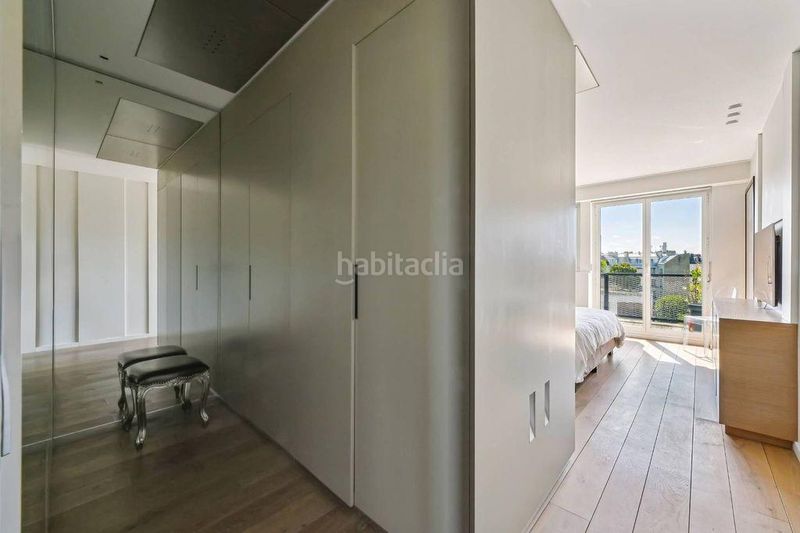 Foto 2cdf411e-a433-4713-920d-17c5278f2768. Àtic amb calefacció aparcament a Recoletos Madrid