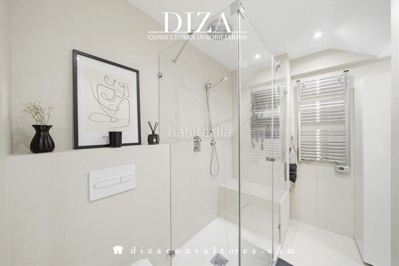 Foto dce21e58-fc0e-4372-81e7-25a3409a4556. Planta baixa a Arapiles Madrid