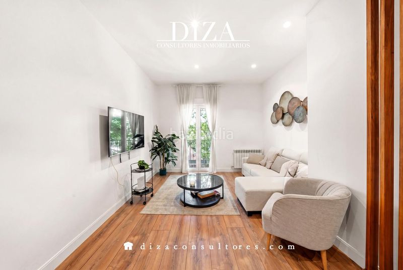 Foto 815f3975-3da5-4e66-96ac-8327b3b9521d. Pis a Castellana Madrid