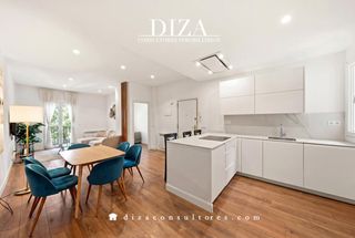 Pis  De maría de molina. Llave en mano junto al ie