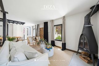 Miete Haus  De fernández caro. Elegancia natural con jardín y piscina privada