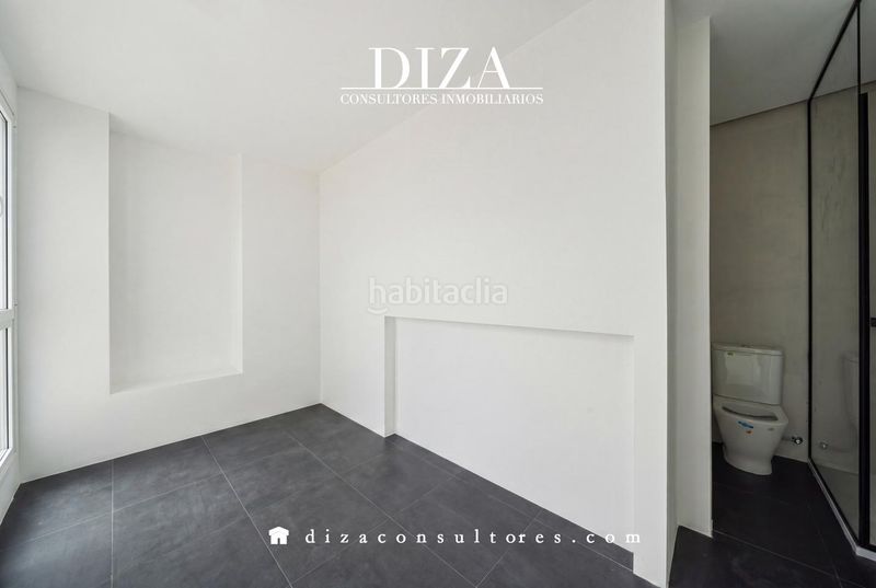 Foto bbe55b56-ff13-4d6d-893a-cb3c0f00e6e6. Dúplex amb calefacció aparcament a Fuente del Berro Madrid