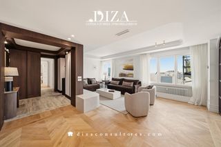 Duplex  De antonia mercé. Ático triplex en goya con vistas a todo madrid.