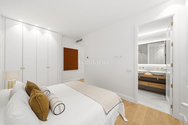 Foto 0bb1c658-840f-4fea-a3a3-dd02b97859b1. Pis amb aparcament a Recoletos Madrid