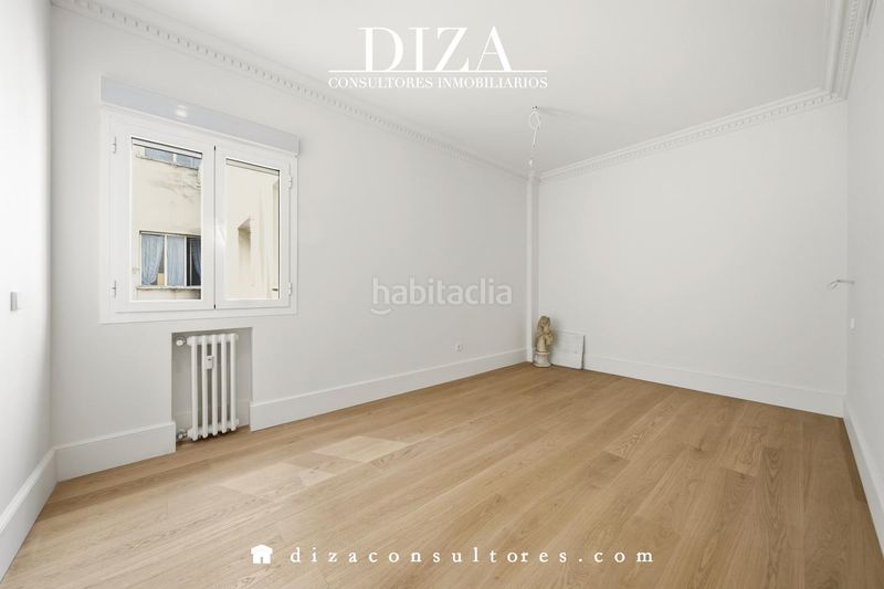 Foto b03dda7e-8b50-4170-bb4e-3ae52a7ee1ab. Pis amb calefacció aparcament a Almagro Madrid