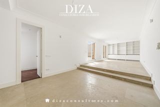 Location Attique à Jerónimos. Ático con terraza y vistas excepcionales