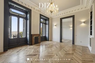 Rent Flat  De felipe iv. Piso de lujo en jeronimos junto al museo del prado