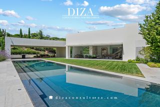 Casa a Somosaguas. Villa de diseño contemporáneo en somosaguas