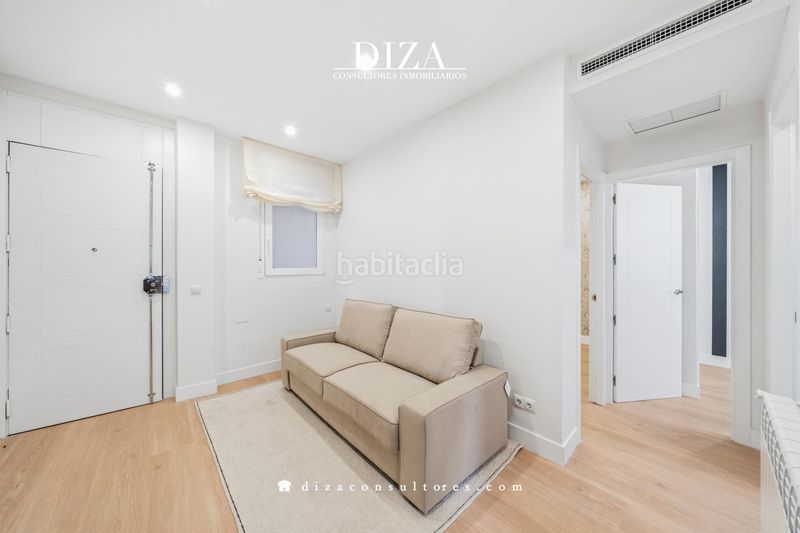 Foto e94622f6-cf79-45e6-abfd-0bfbaa9a3c19. Pis a Ibiza Madrid