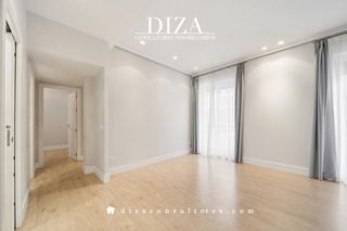 Miete Etagenwohnung  De alfonso x. Piso exterior de dos dormitorios en chamberí