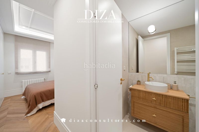 Foto 40b99498-4986-41d3-ba9a-a0f5505e2a29. Pis amb calefacció a Niño Jesús Madrid