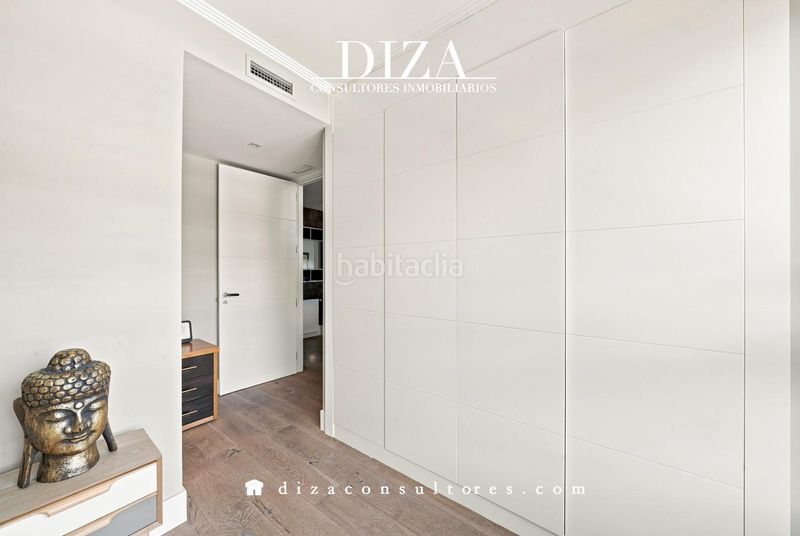 Foto 93417d63-85ae-4b79-9279-dbf4d013a7d1. Casa amb calefacció aparcament piscina a Encinar de los Reyes La Moraleja
