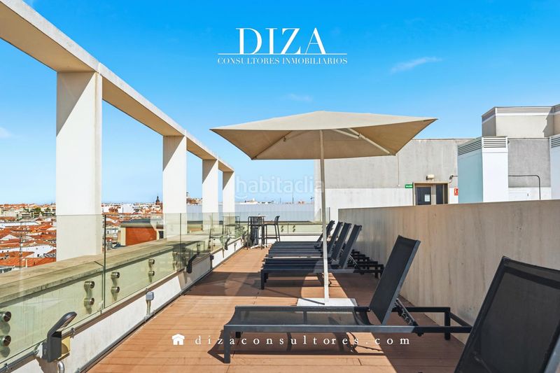 Foto 5dbad5ae-c710-454c-913b-f954a774d15b. Piso vivienda reformada con terraza y piscina en edificio de obra nueva en Madrid